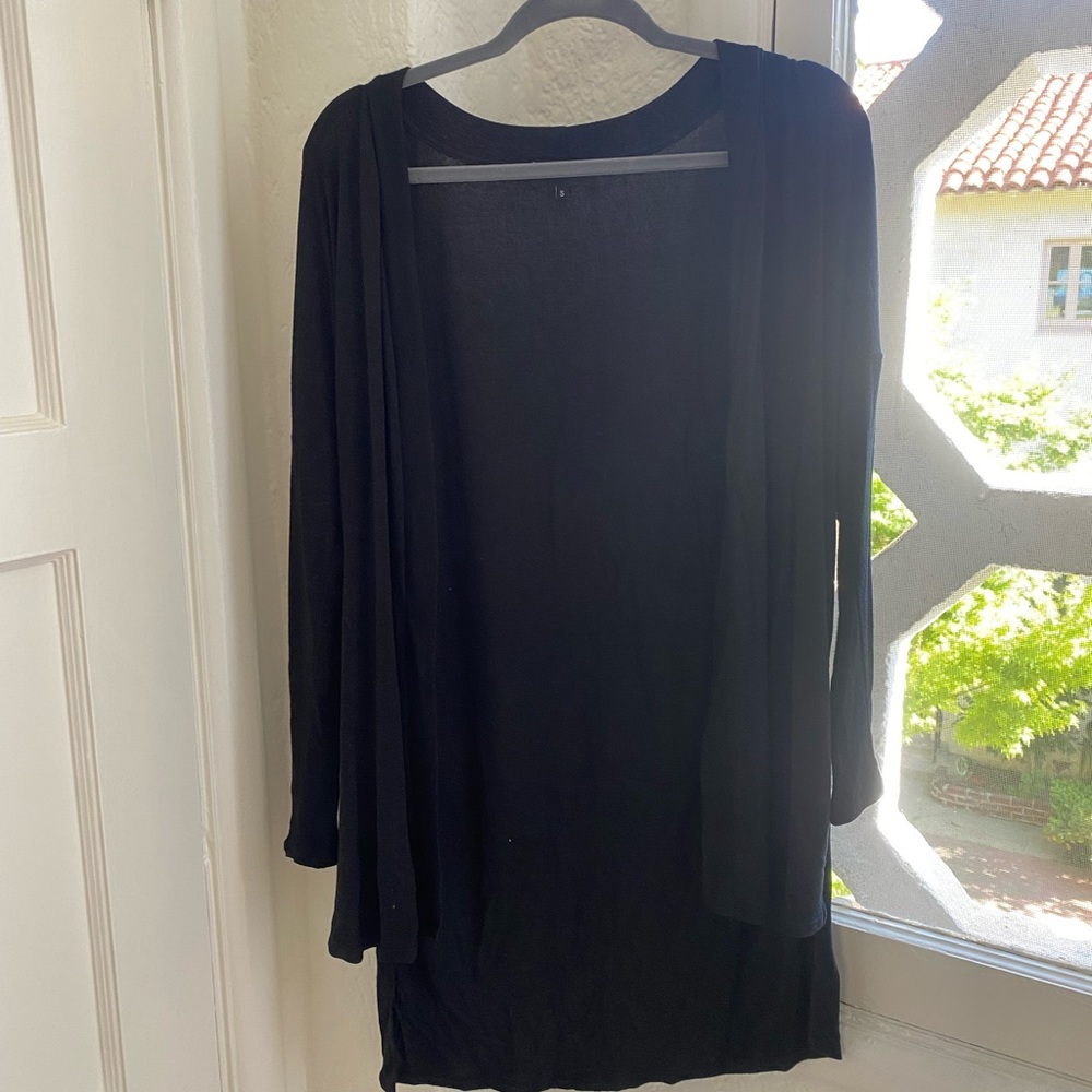 Wantable black sweater never worn